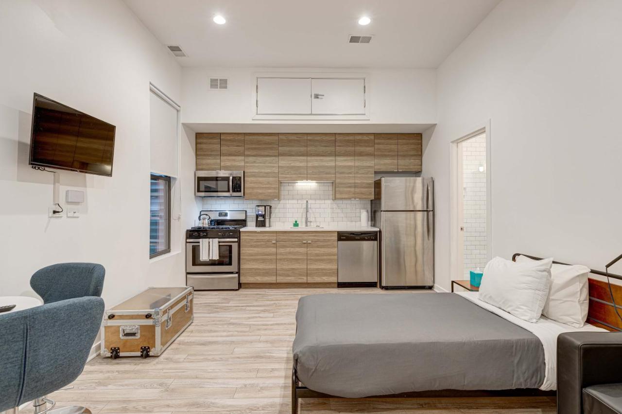 Cabin 105 By 747 Lofts Chicago Bagian luar foto